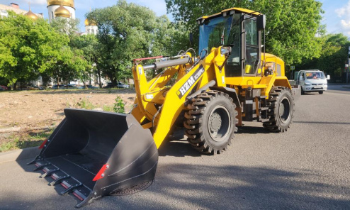 Фронтальный погрузчик HZM XC300 PRO